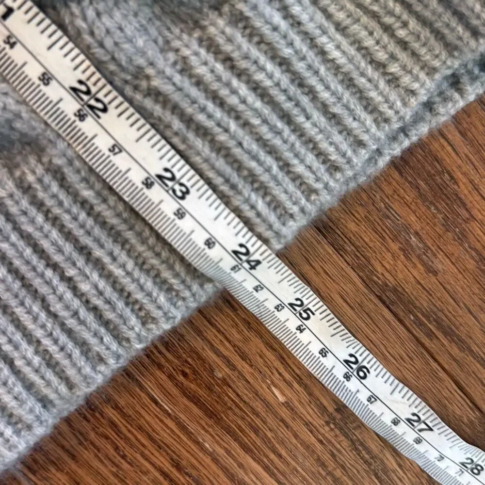 Fab’Rik NWT Lois grey cableknit pearl knit sweater small